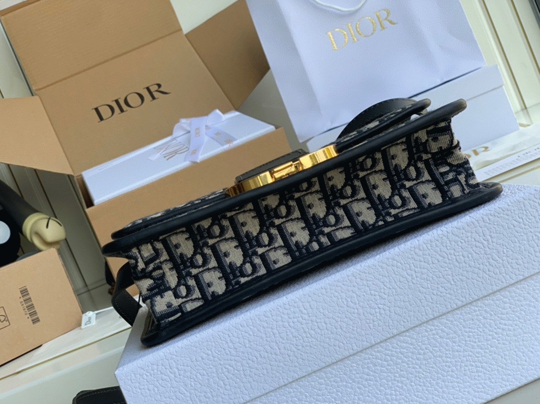 replica Dior bag 402