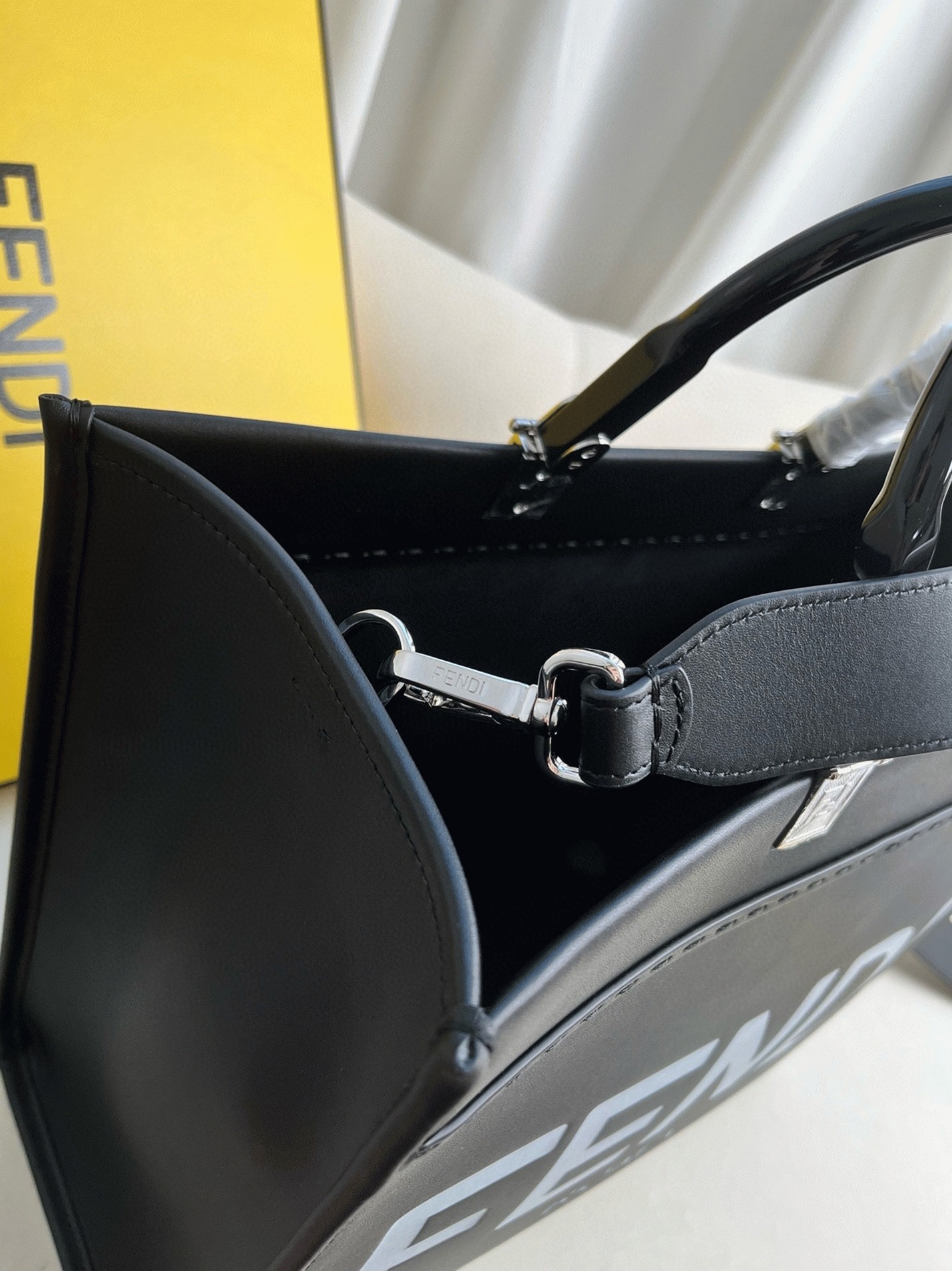 replica fendi bag 96