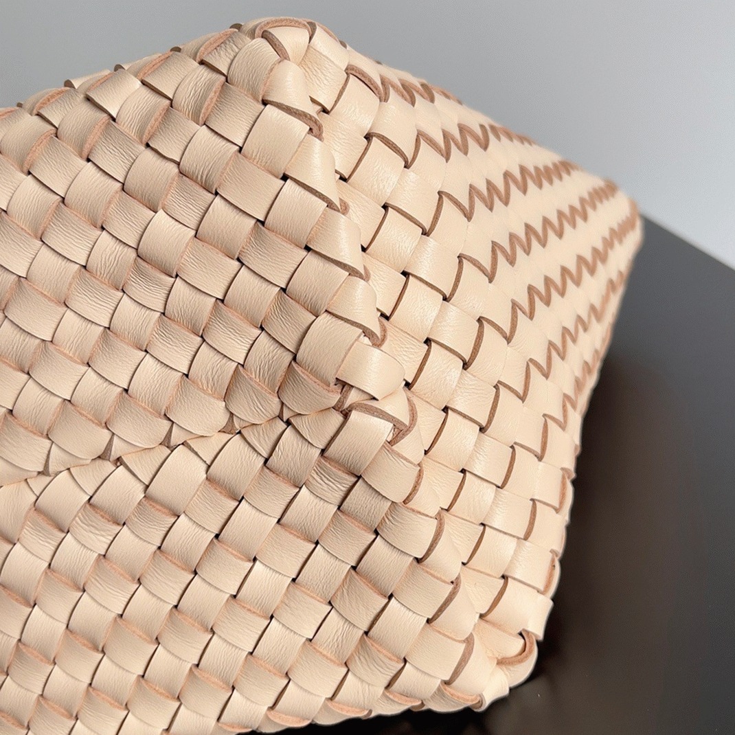 replica Bottega Veneta bag 137