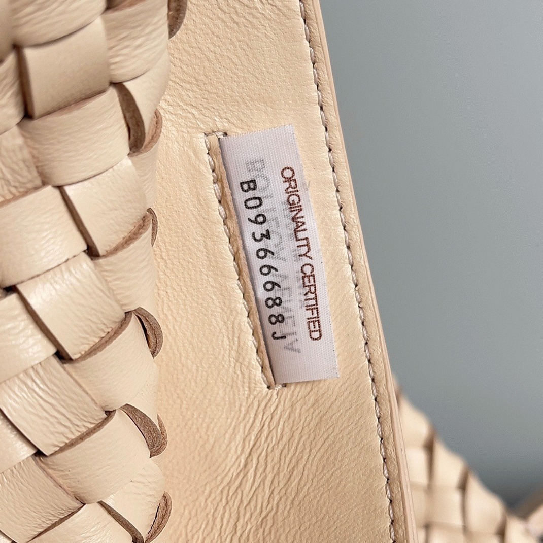 replica Bottega Veneta bag 138