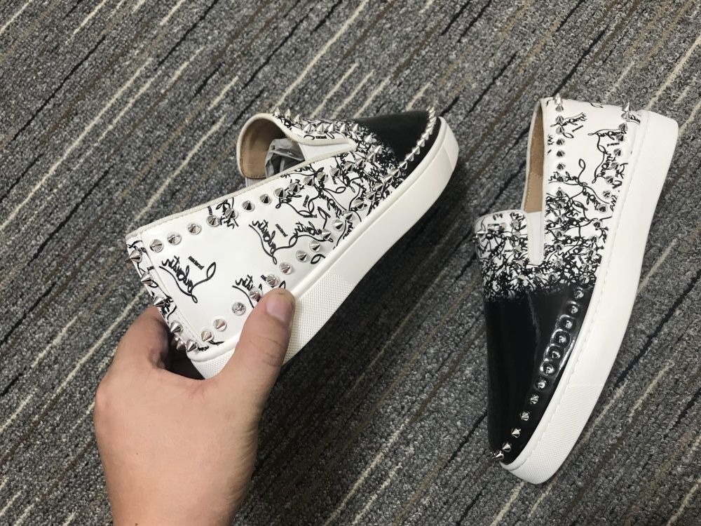 christian_louboutin_pik_boat_spikes_slip-on_sneakers_patent_leather_black_white_2__1
