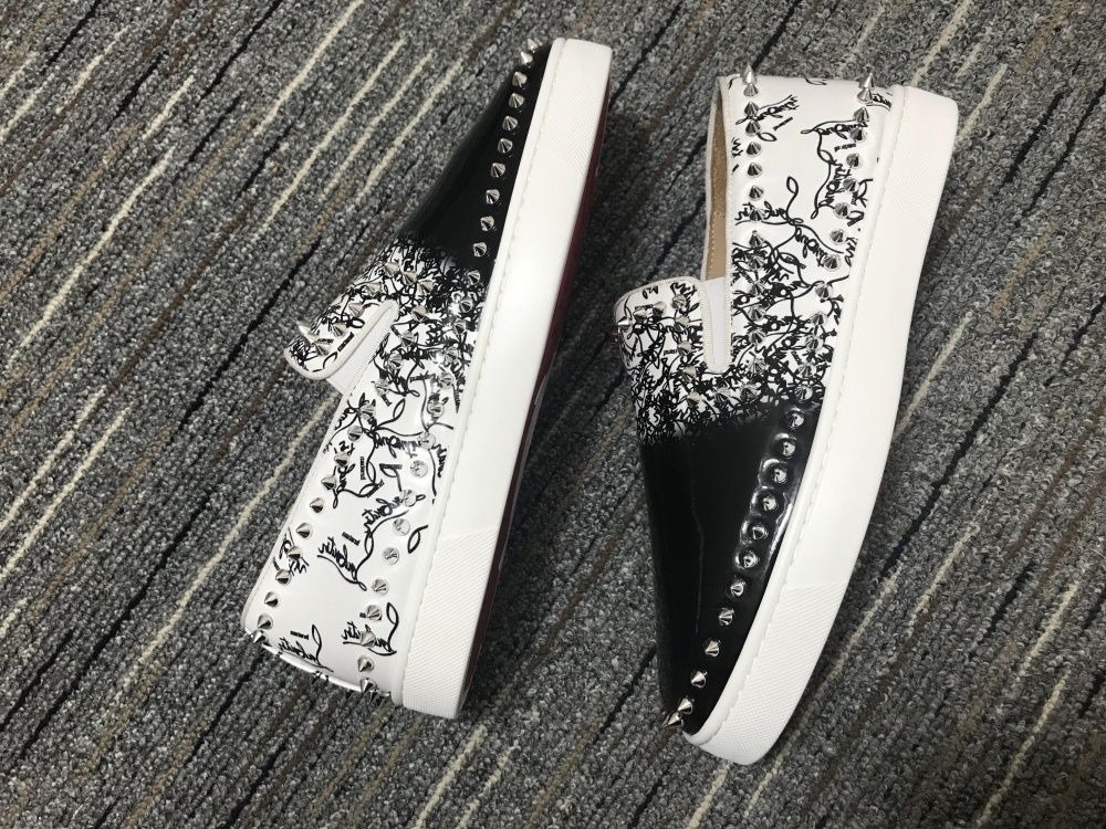 christian_louboutin_pik_boat_spikes_slip-on_sneakers_patent_leather_black_white_3__1