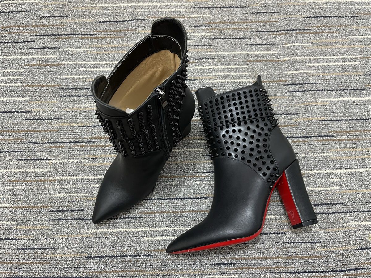 christian_louboutin_praguoise_spikes_ankle_boots_100mm_calf_leather_black_2
