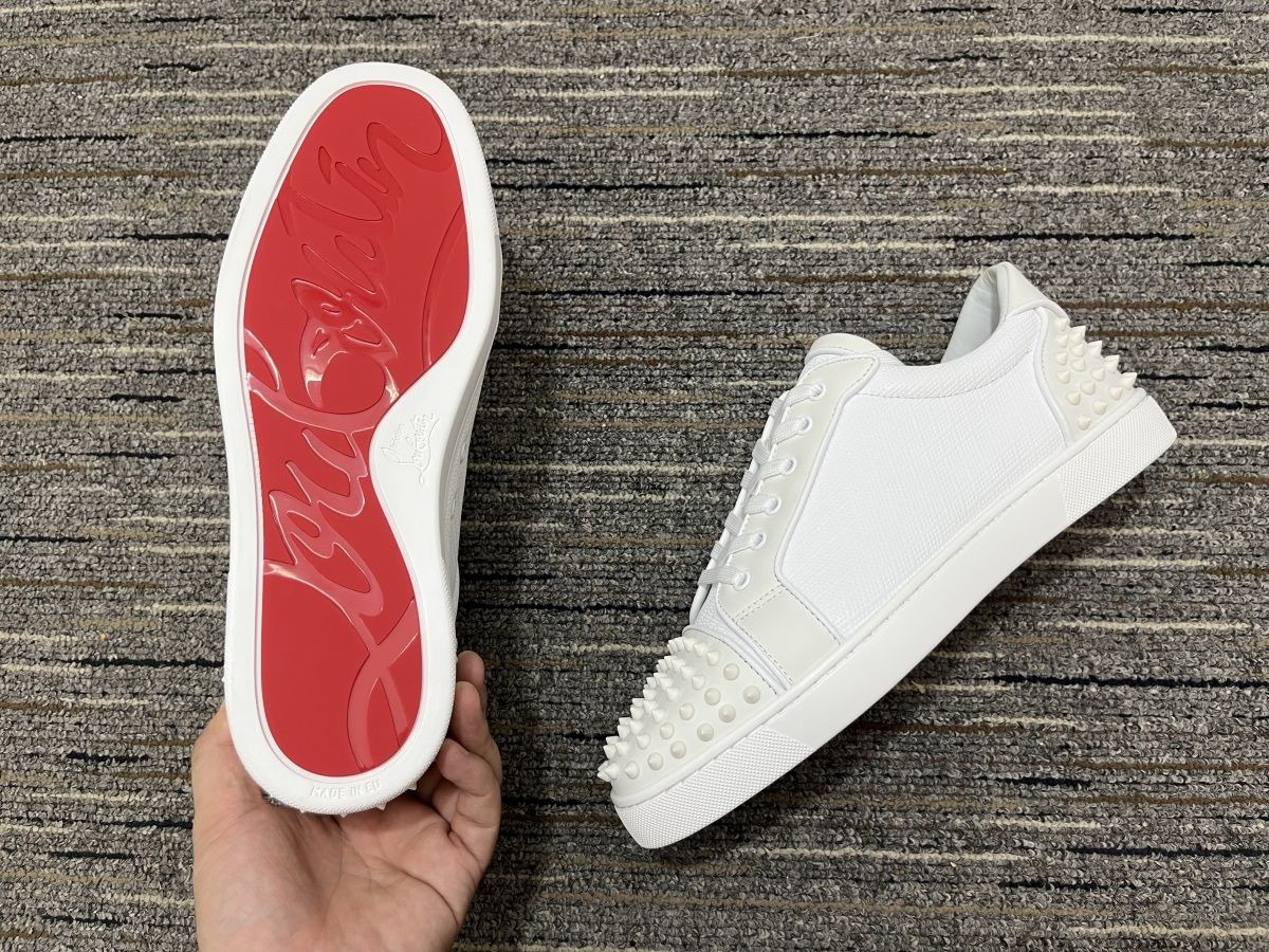 christian_louboutin_seavaste_2_orla_falt_low-top_sneakers_calf_and_fabric_white_4__1