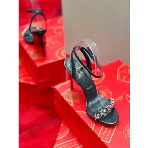 christian_louboutin_loubigirl_chain_100mm_sandals_calfskin_black-1