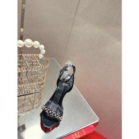 christian_louboutin_loubigirl_chain_100mm_sandals_calfskin_black-3