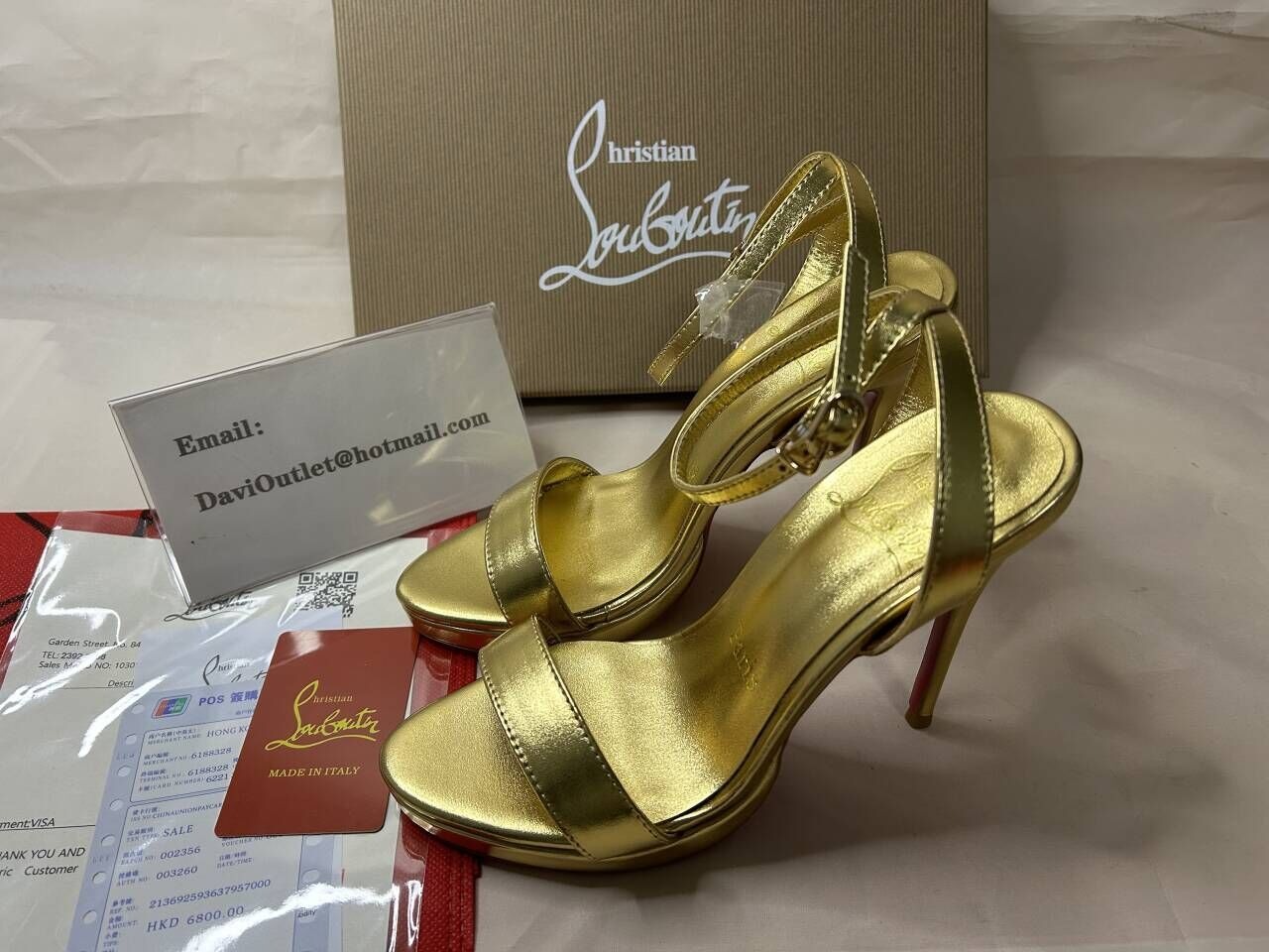 christian_louboutin_sandal_loubi_queen_120_mm_bouton_d_bouton_d_or_leather