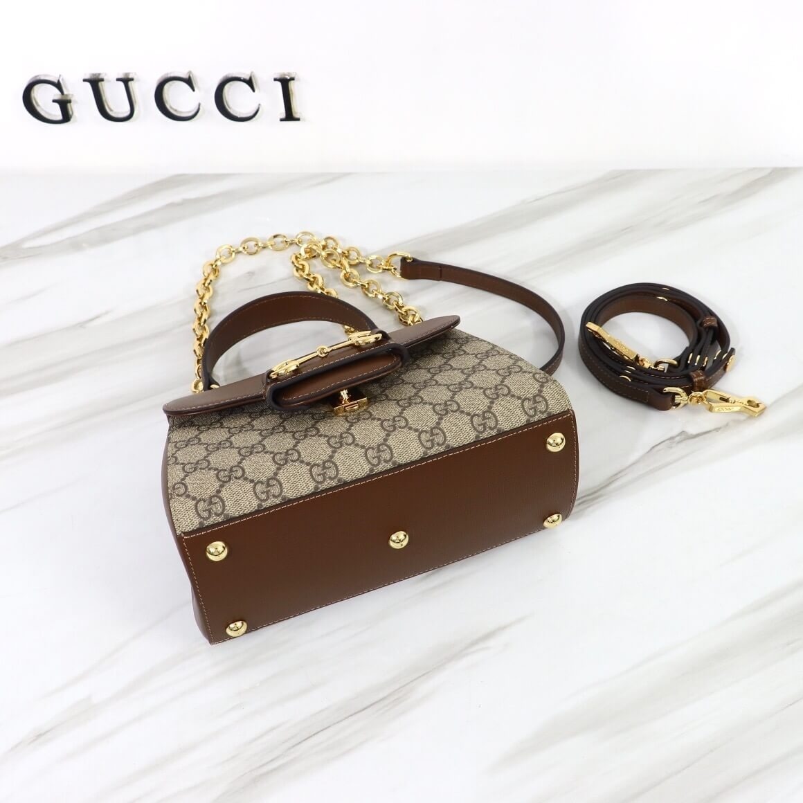 gucci-1137-1.jpg
