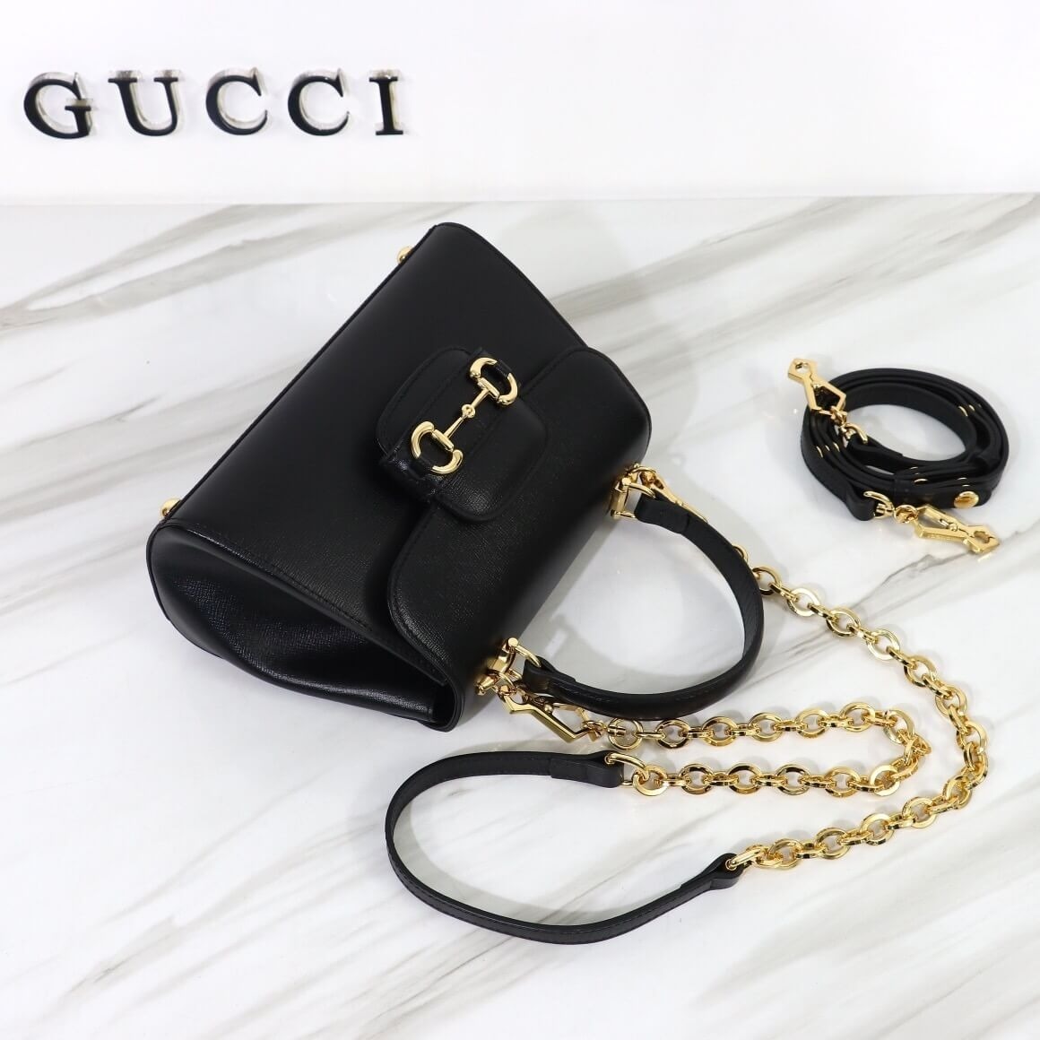 gucci-1157-1.jpg