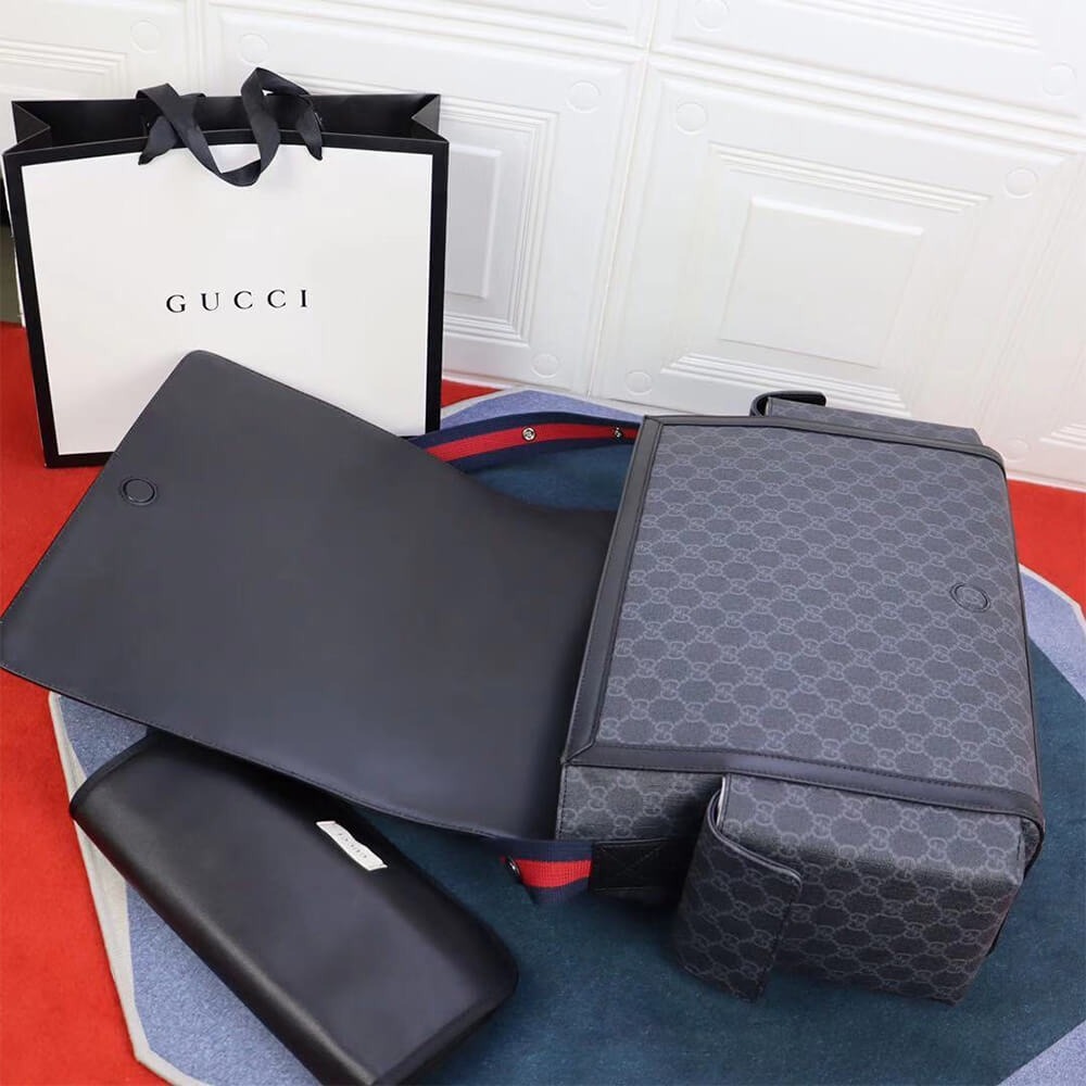 gucci-967-1.jpg
