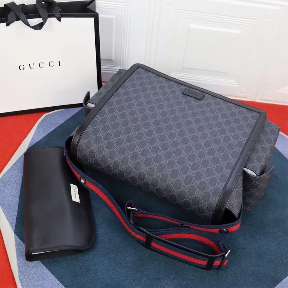 gucci-968-1.jpg